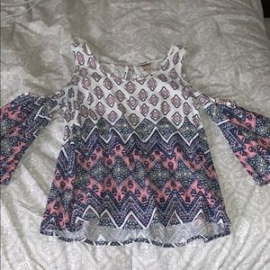 Floral shoulder-cut long sleeve